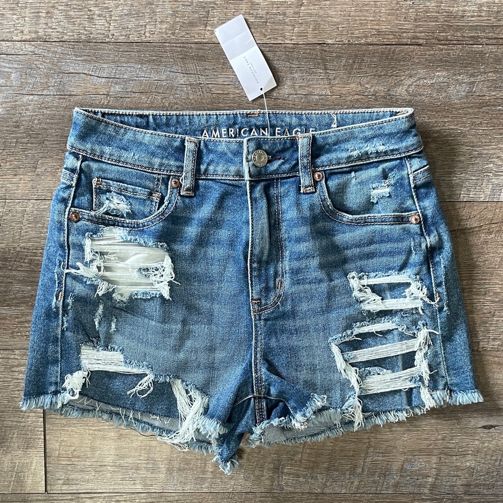 NWT American Eagle Outfitters Ripped Blue Jean Denim Mom High Waist Shorts